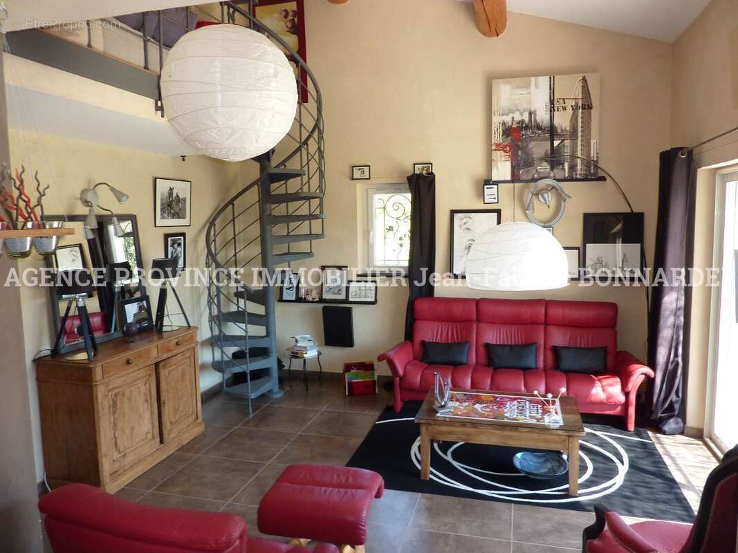 Maison 130 m² à Taulignan  - photo 5