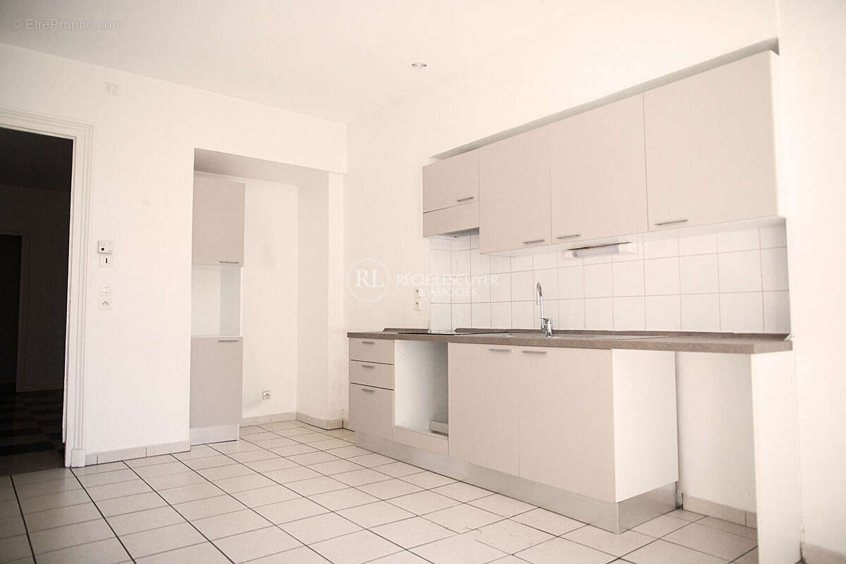 Appartement à LYON-1E