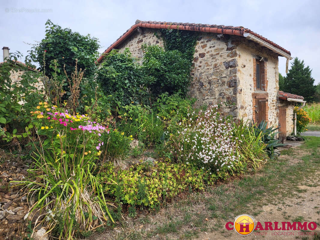 Maison à SAINT-CHRISTOPHE