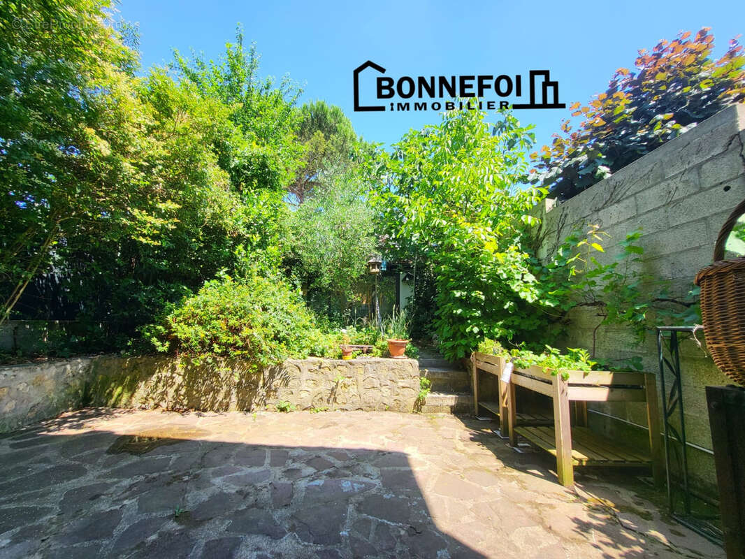 Maison à CHAMPIGNY-SUR-MARNE