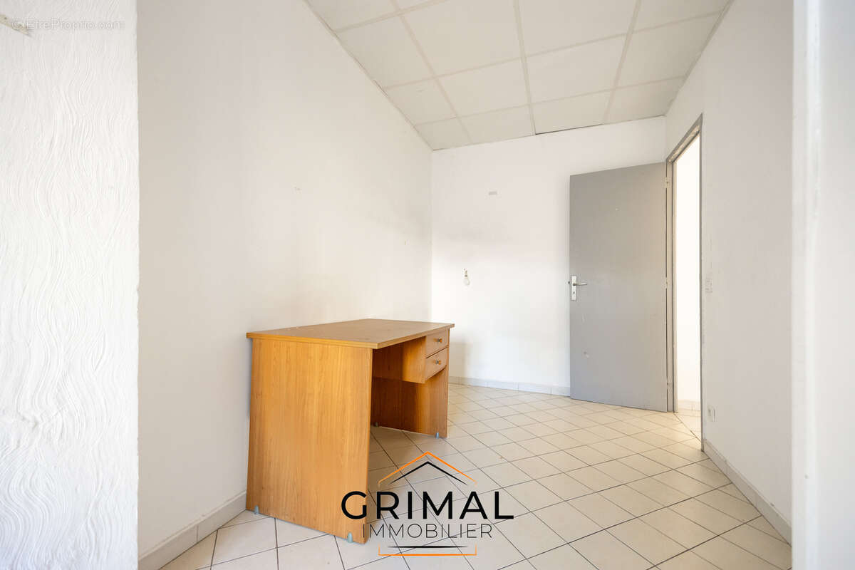 Appartement à MARSEILLE-6E