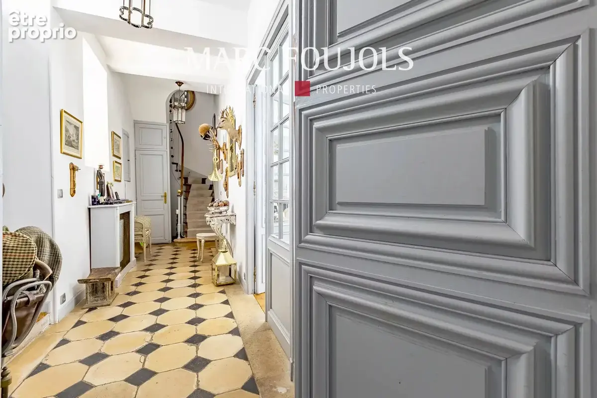 Hôtel particulier dans le centre ville Historique - photo 15
