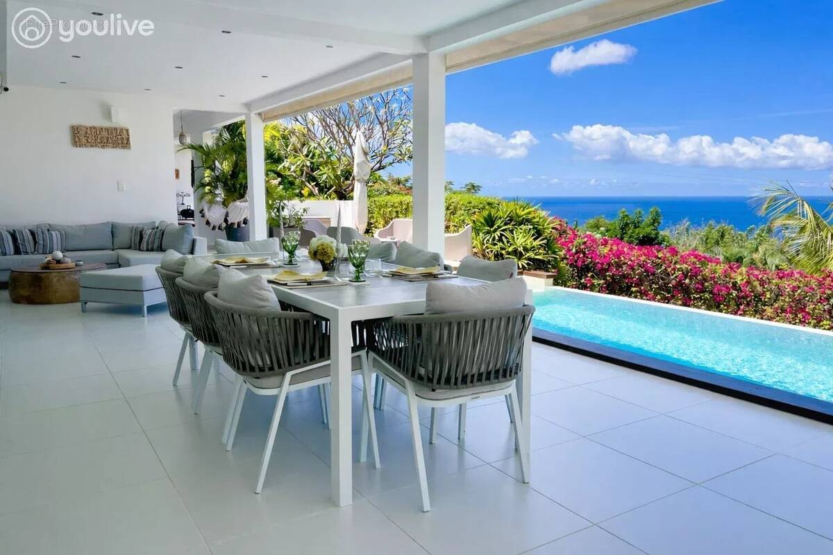 Maison à CASE-PILOTE