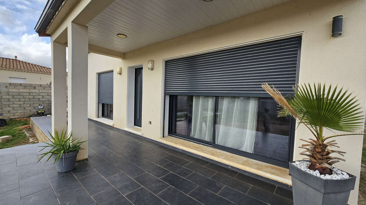 Maison à SAINT-GILLES