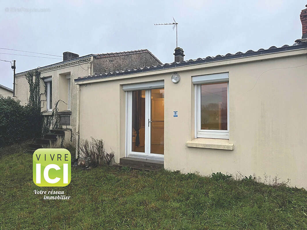 Maison à SAINT-JULIEN-DE-CONCELLES