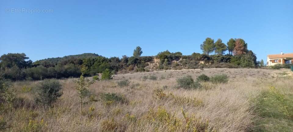 Terrain à PORTEL-DES-CORBIERES