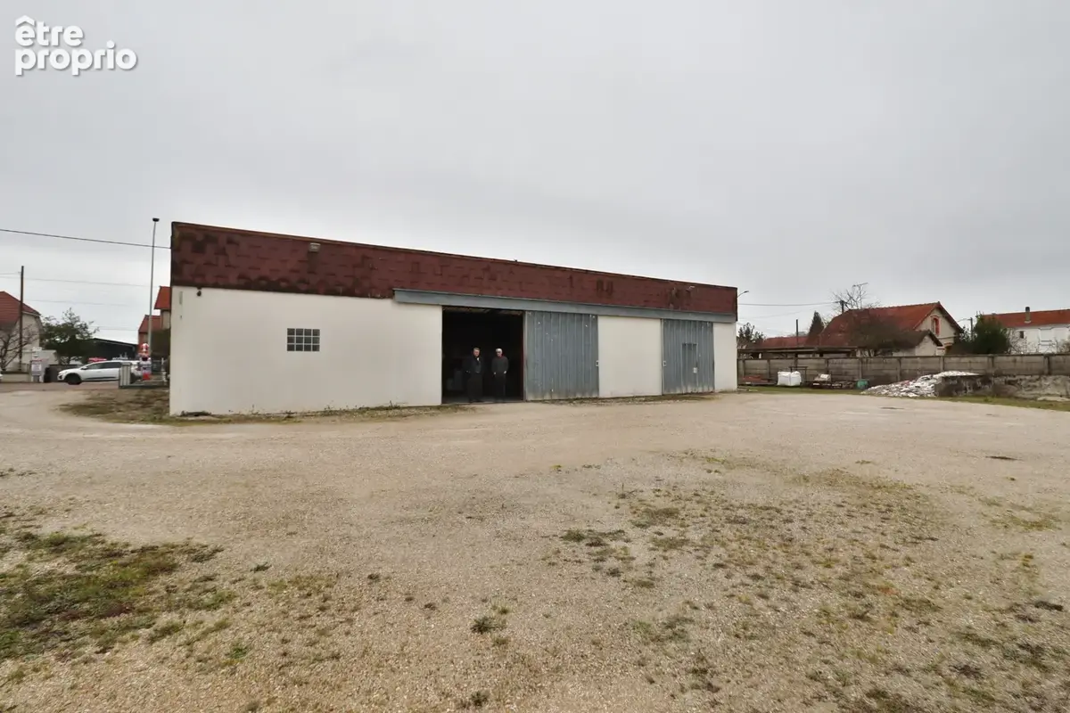 Local commercial - 330m2 - pont-sainte-marie - photo 10