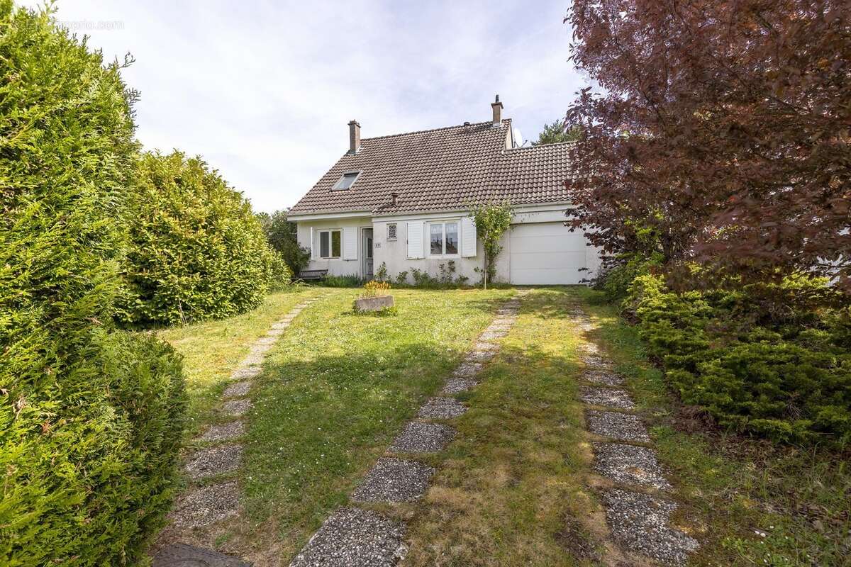 Maison à LIVERDUN