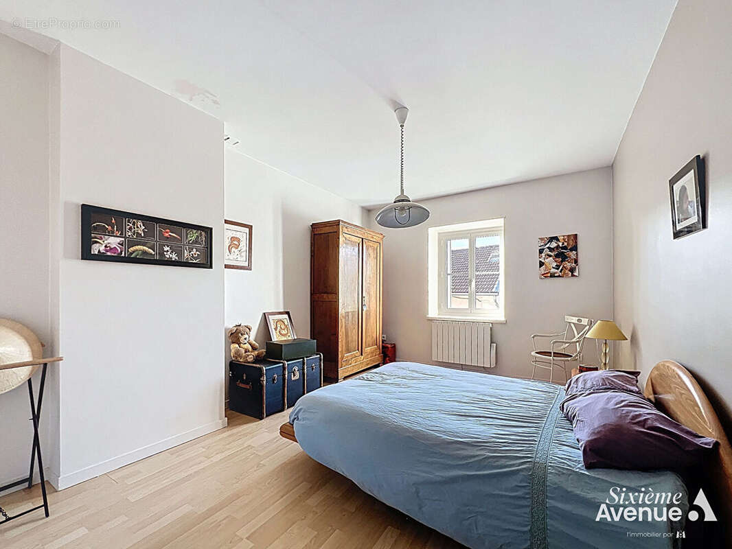 Appartement à SAINT-SYMPHORIEN-D'OZON