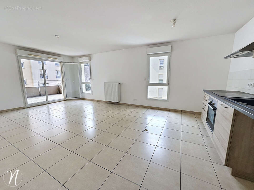 Appartement à OULLINS