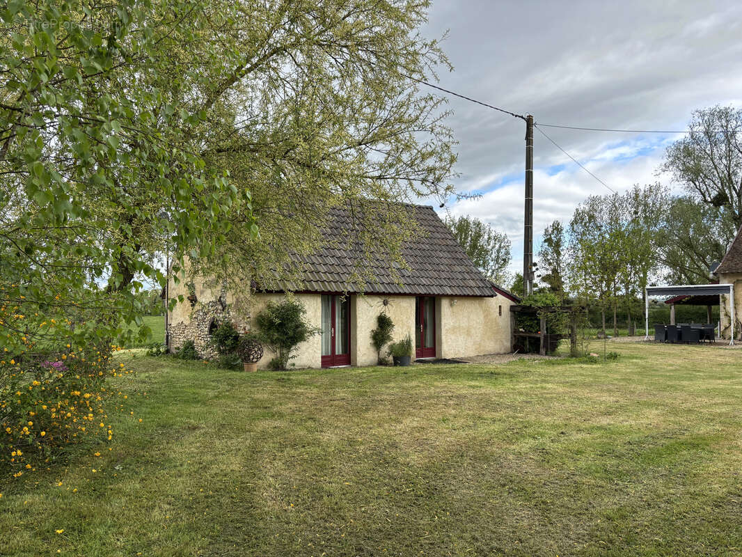 Maison à TRESNAY