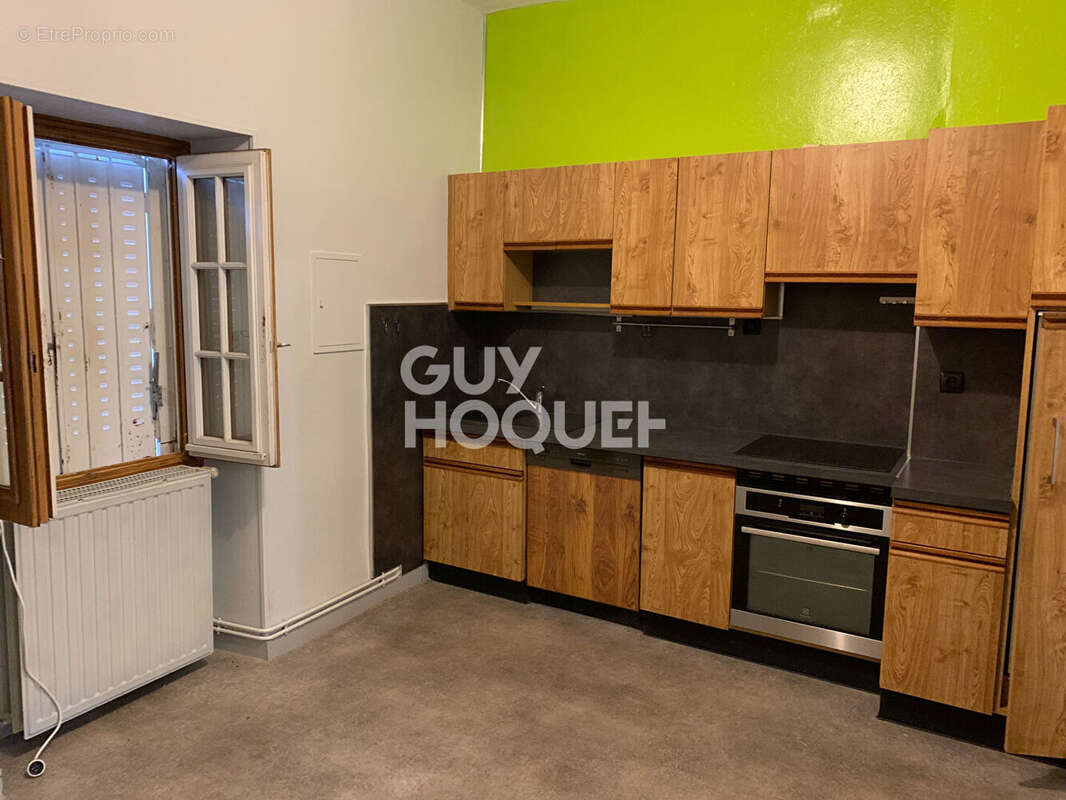 Appartement à TOULON-SUR-ARROUX