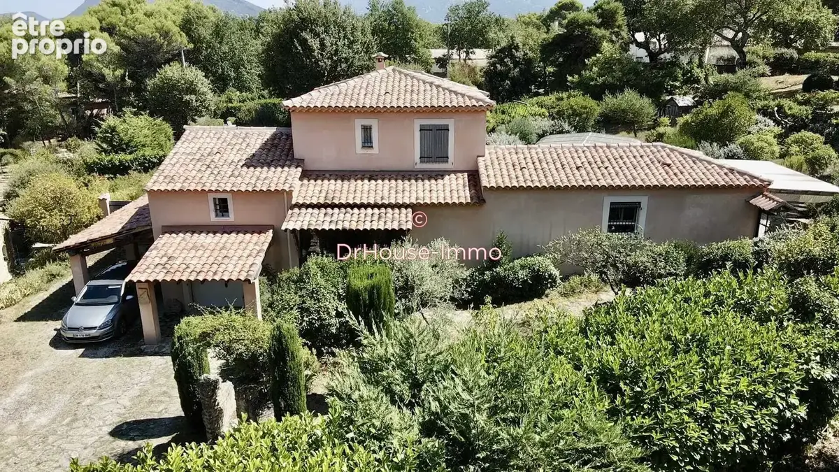 Maison 186 m² à Vaison-La-Romaine  - photo 2