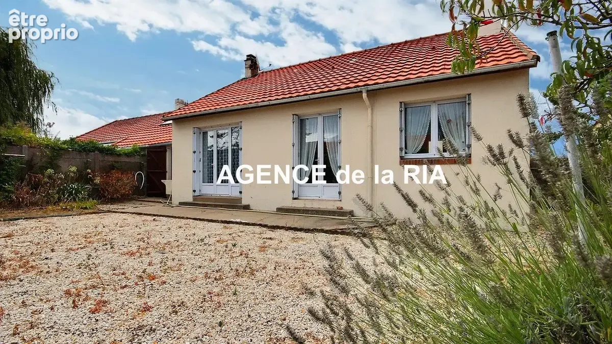 Maison de plain-pied des années 70, située dans un environnement calme à deux pas de la mer et des commodités de - photo 10