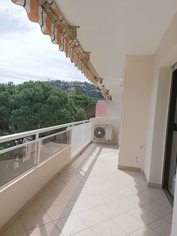Appartement à MANDELIEU-LA-NAPOULE