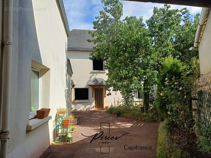 Maison de ville, vie de plain pied, 2 salles d'eau, 3 chambres - photo 12
