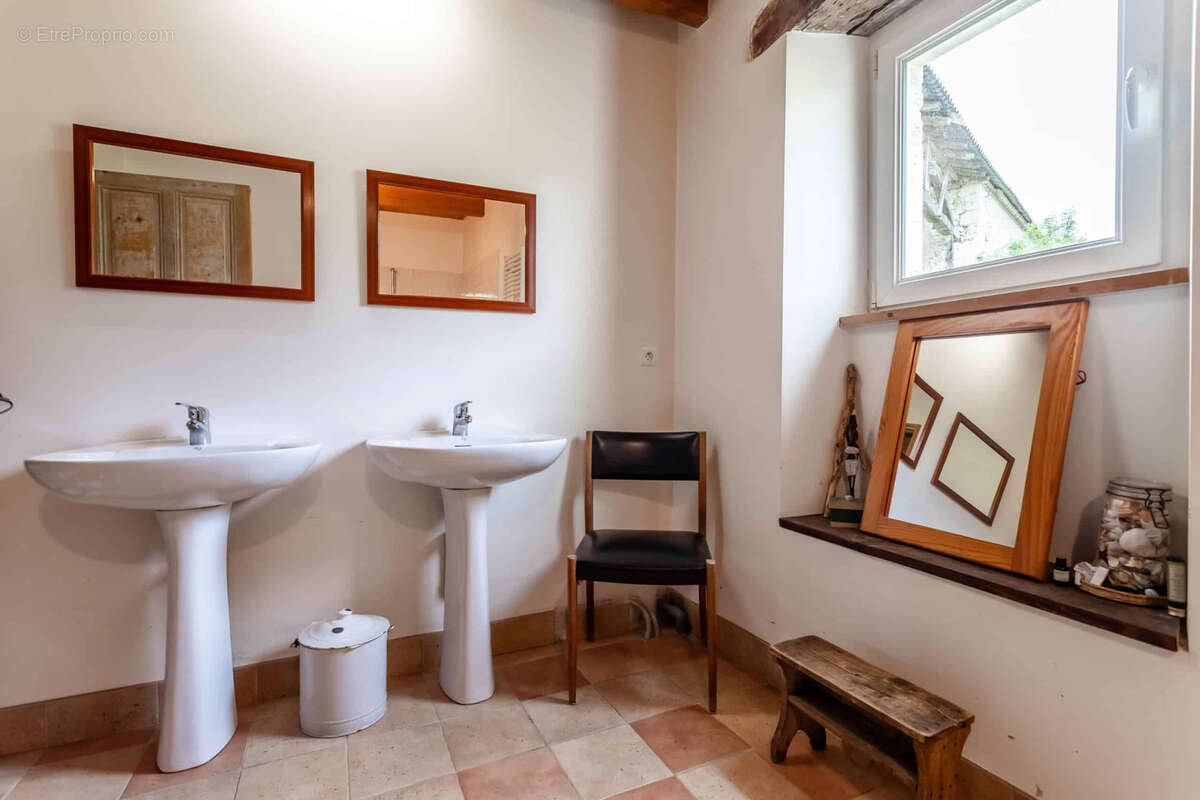 Country property - photo 29