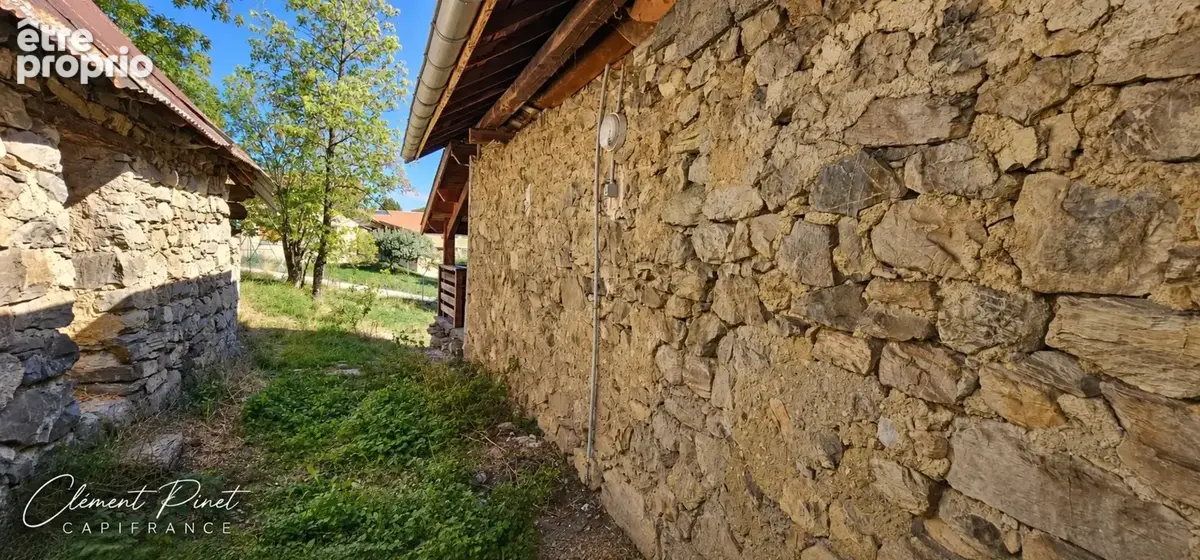 Ancienne ferme à rénover avec dépendance – terrain de 1 895 M² – CHORGES - photo 21