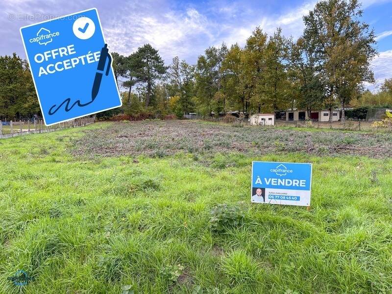 Terrain à GIEVRES