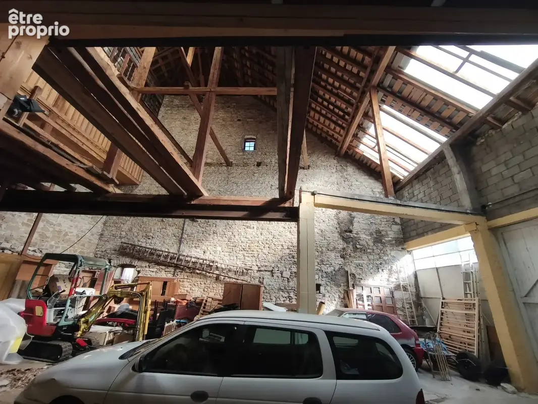 maison avec 2 appartements avec grand garage - photo 12