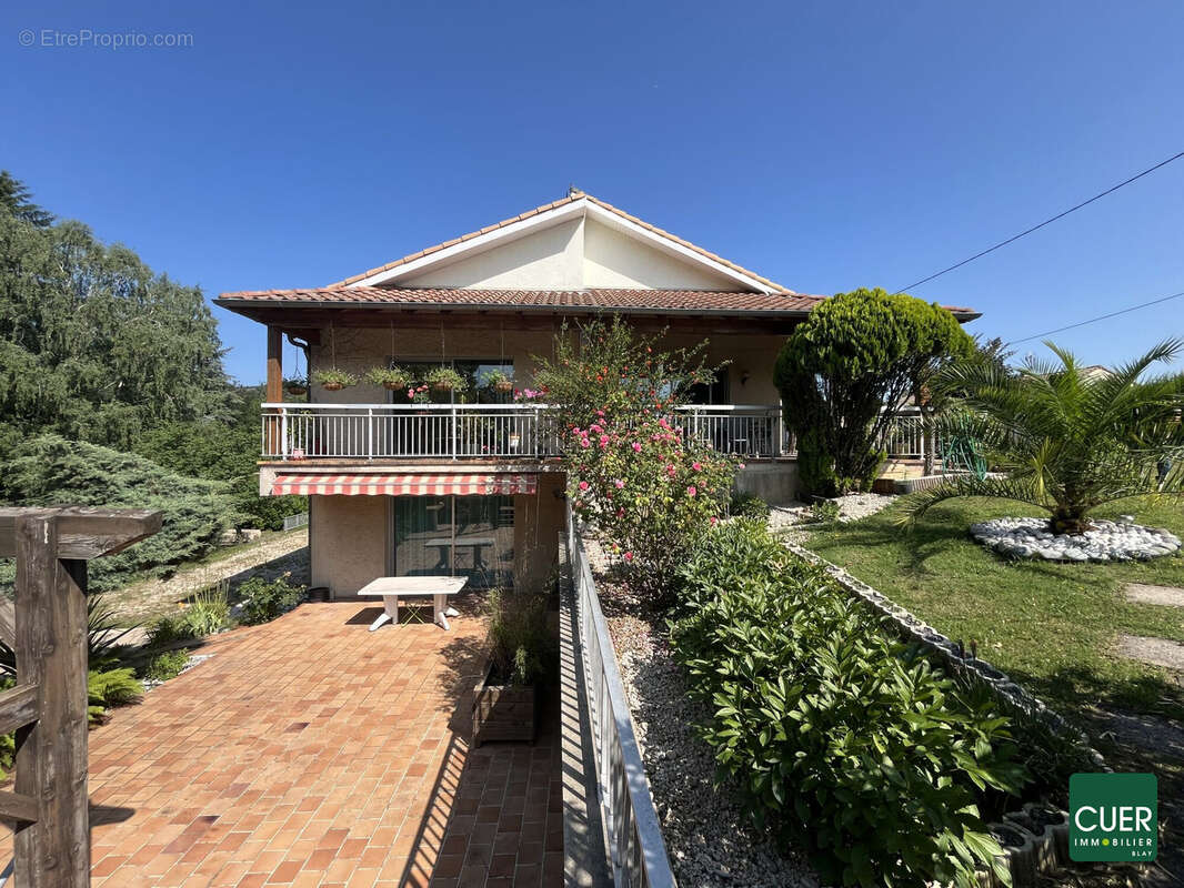 Maison à LA ROCHE-DE-GLUN