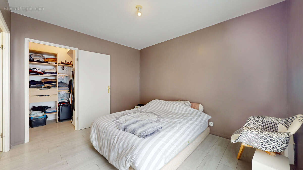 Appartement à LE PLESSIS-PATE