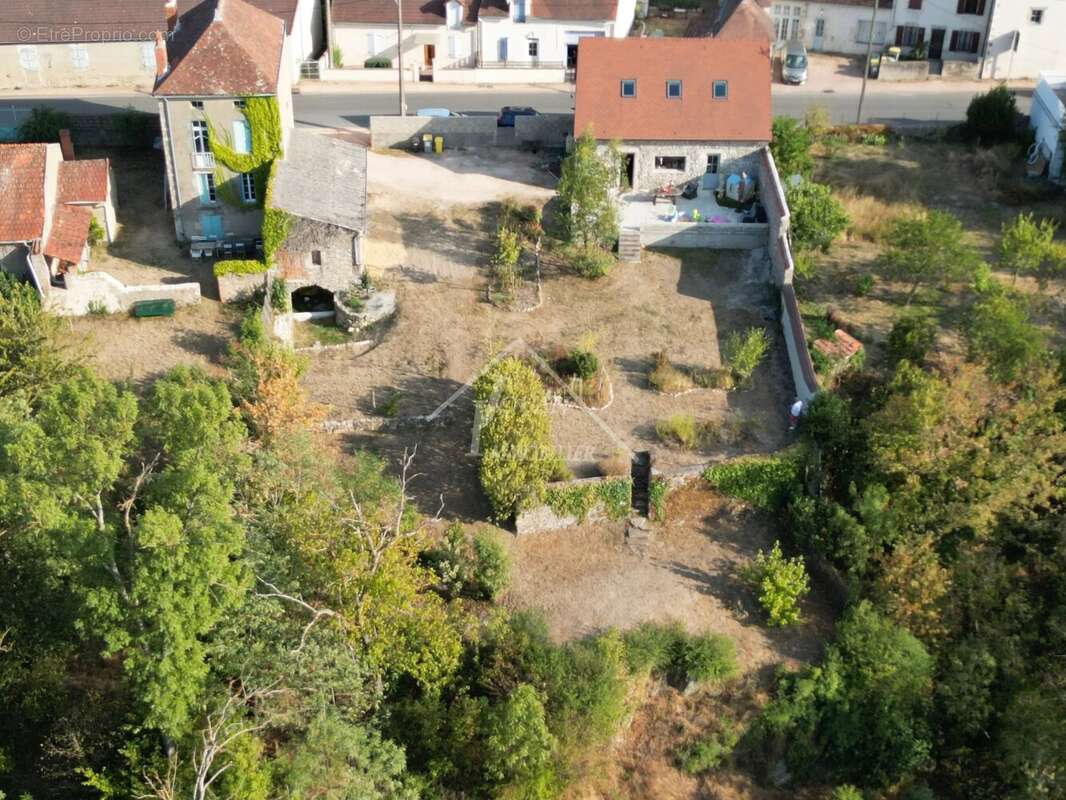 Maison coup de cœur avec vue imprenable sur l’Abbaye de Chantelle - photo 29
