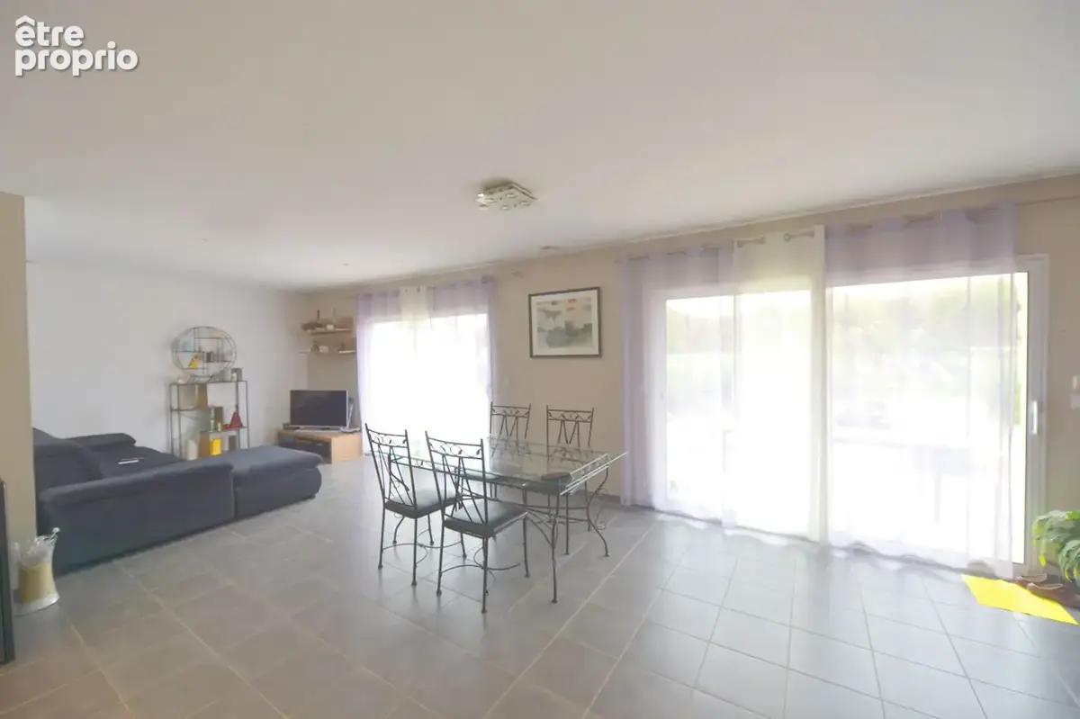 Maison 104 m² à Arces  - photo 2