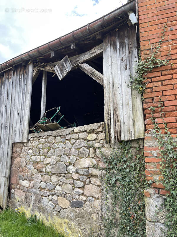 Appartement à GRANGES-SUR-VOLOGNE