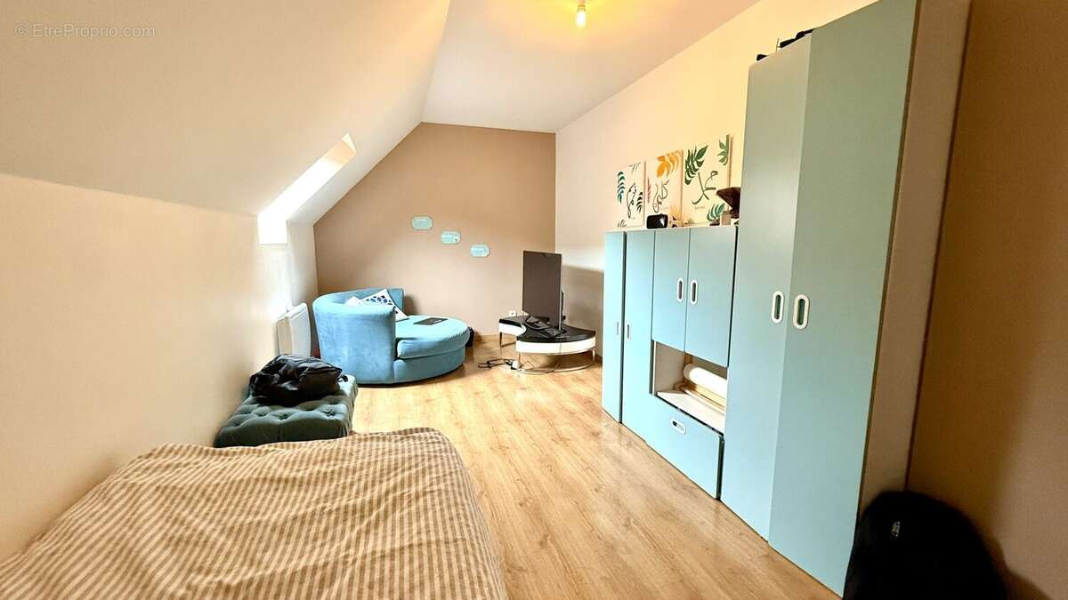 Maison à MEZIERES-SUR-SEINE