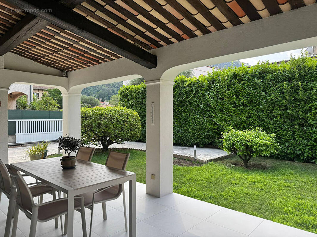 Maison à LA TRINITE