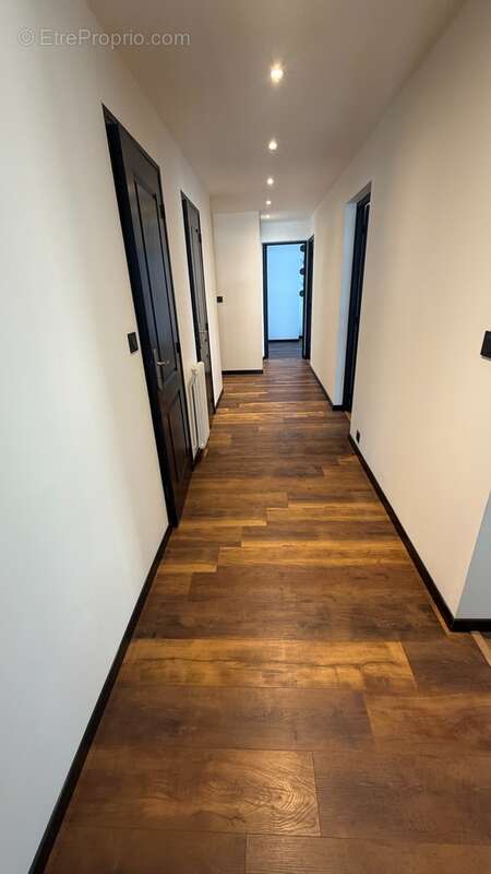 dégagement depuis cuisine et salon - Appartement à ANNEMASSE