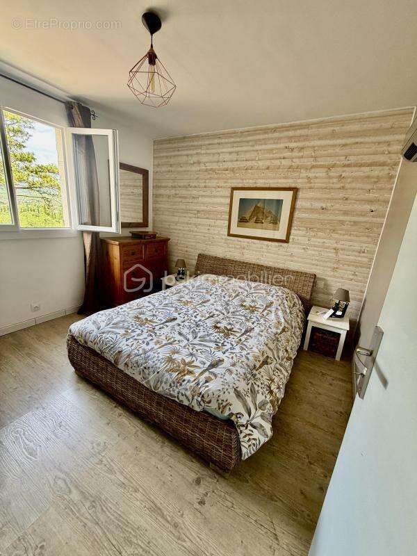 Maison de caractère + appartement indépendant rentable – saint-julien-les-rosiers - photo 7