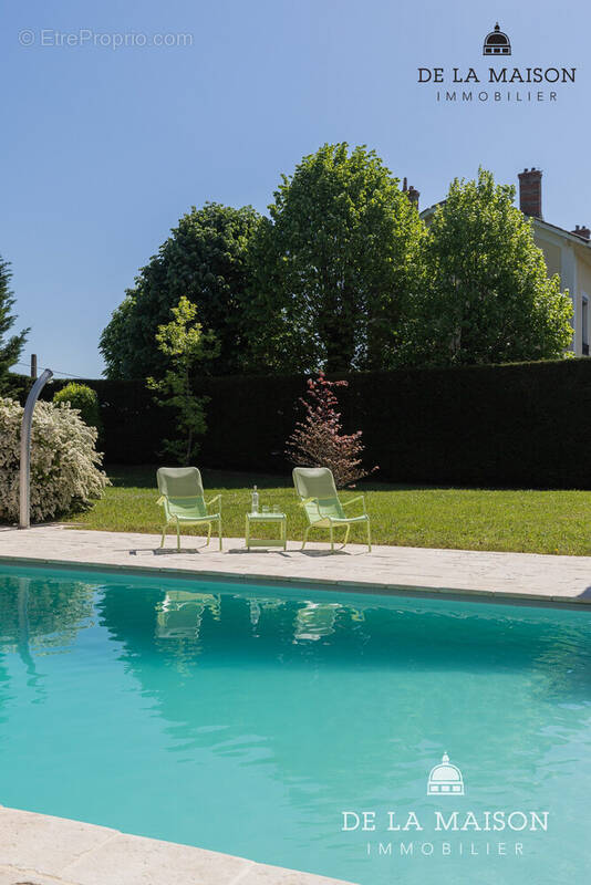 Maison à TASSIN-LA-DEMI-LUNE
