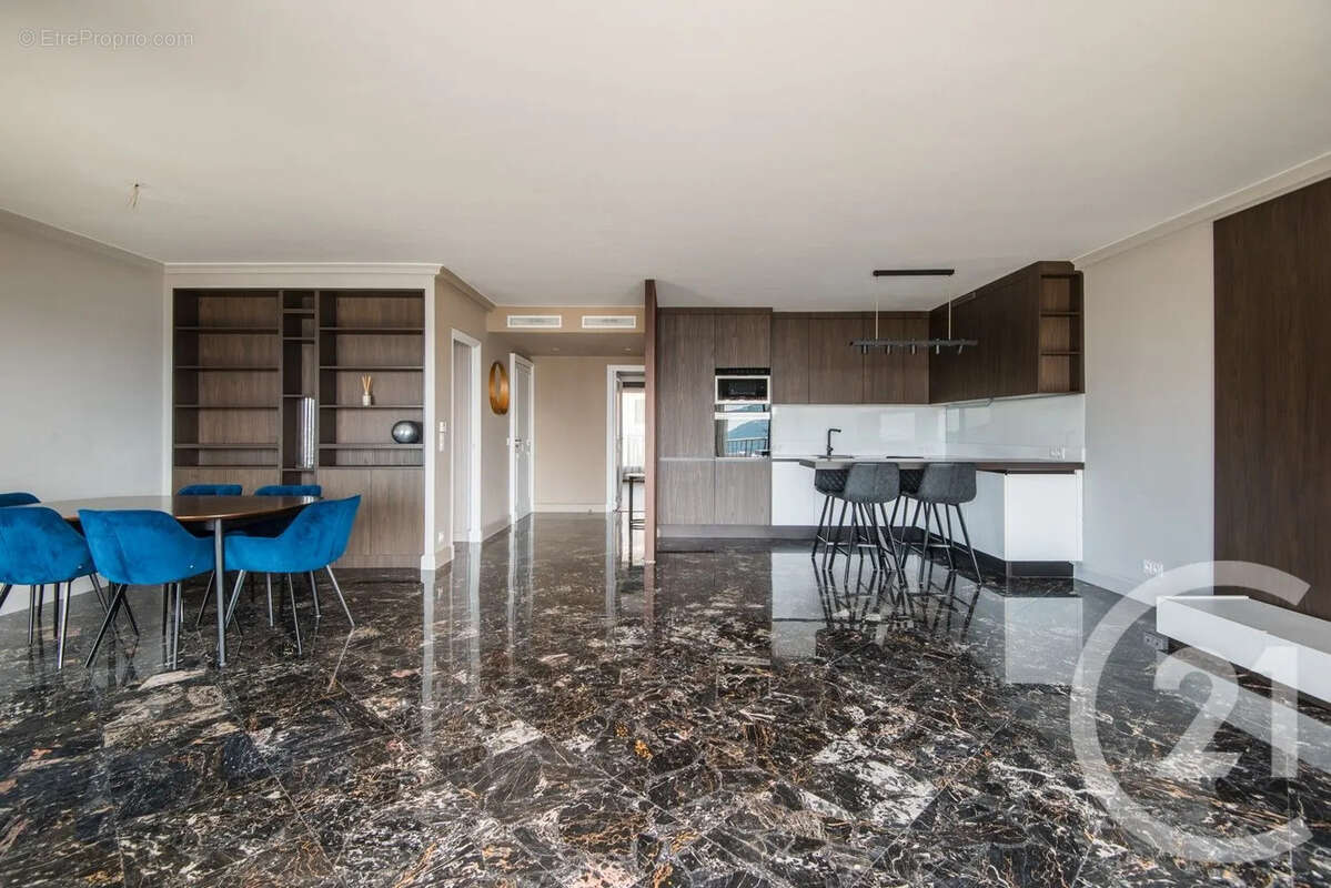 Appartement à VILLEFRANCHE-SUR-MER