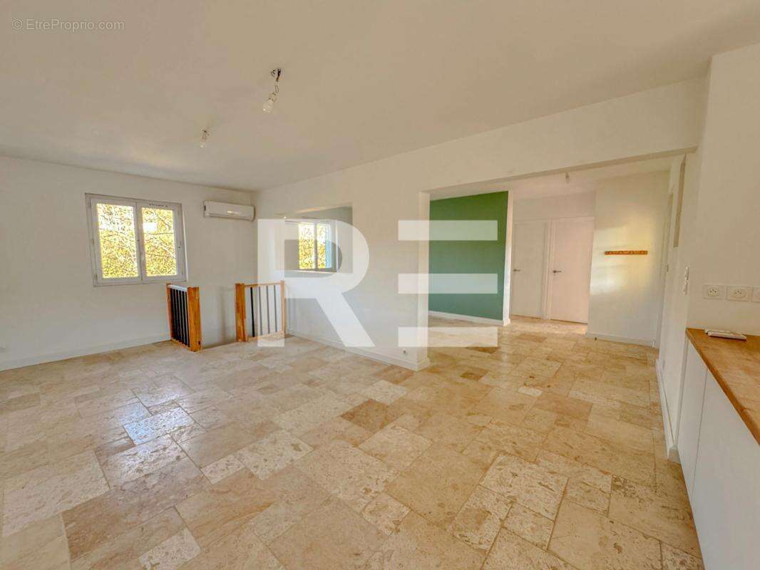 Maison à SAINT-GILLES