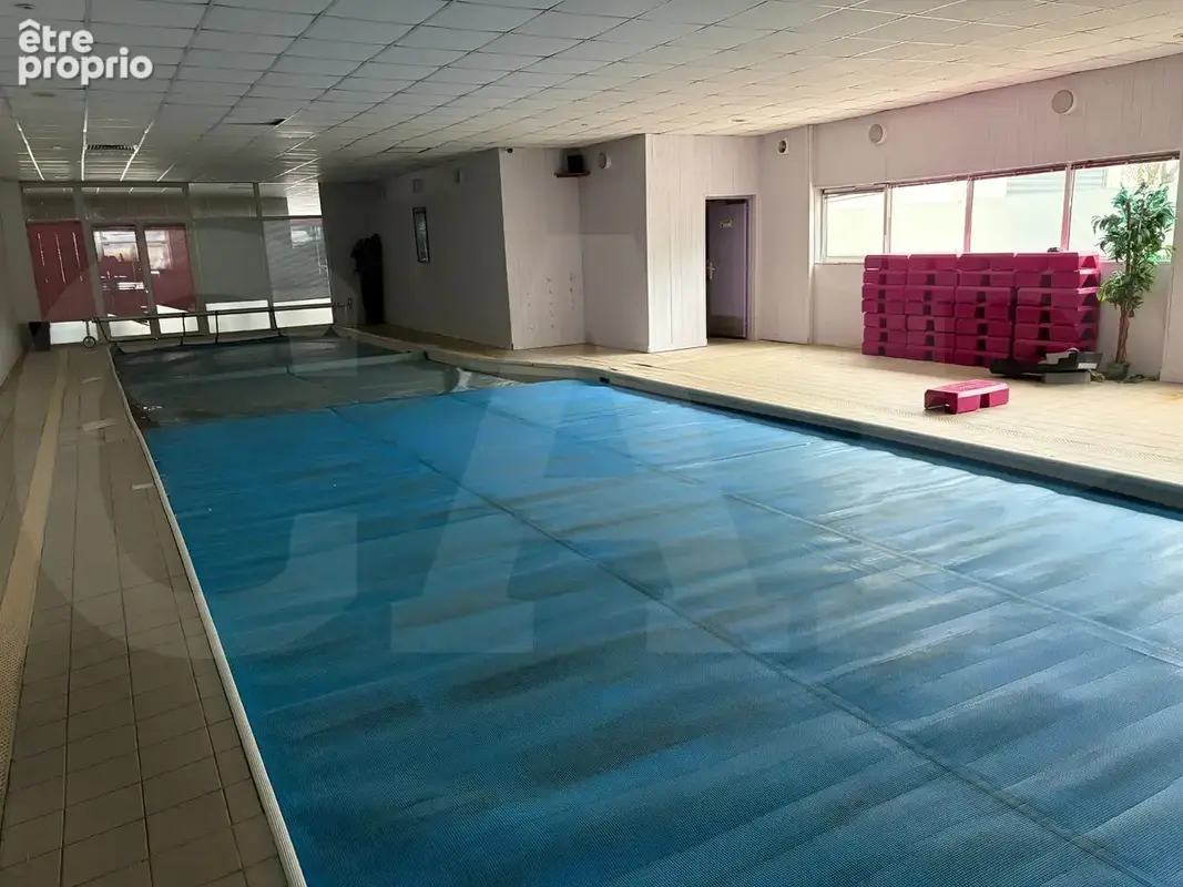 Commerce 1 298 m² à vendre à Gouesnou (29850) - photo 4