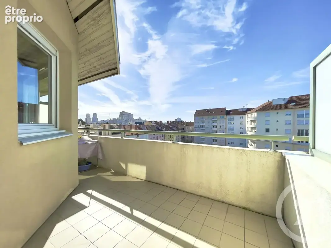 Appartement 3 pièces 72 m² à vendre à Villeurbanne (69100) - photo 2