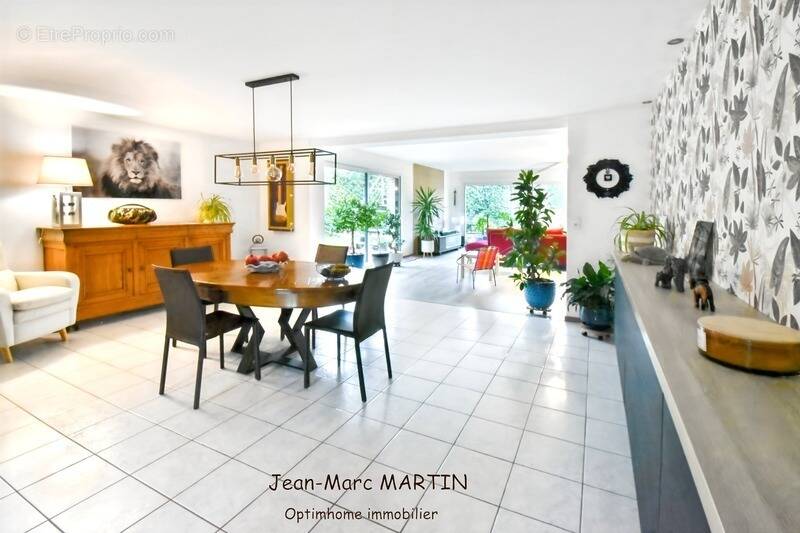 Maison à LA CHAPELLE-D&#039;ARMENTIERES