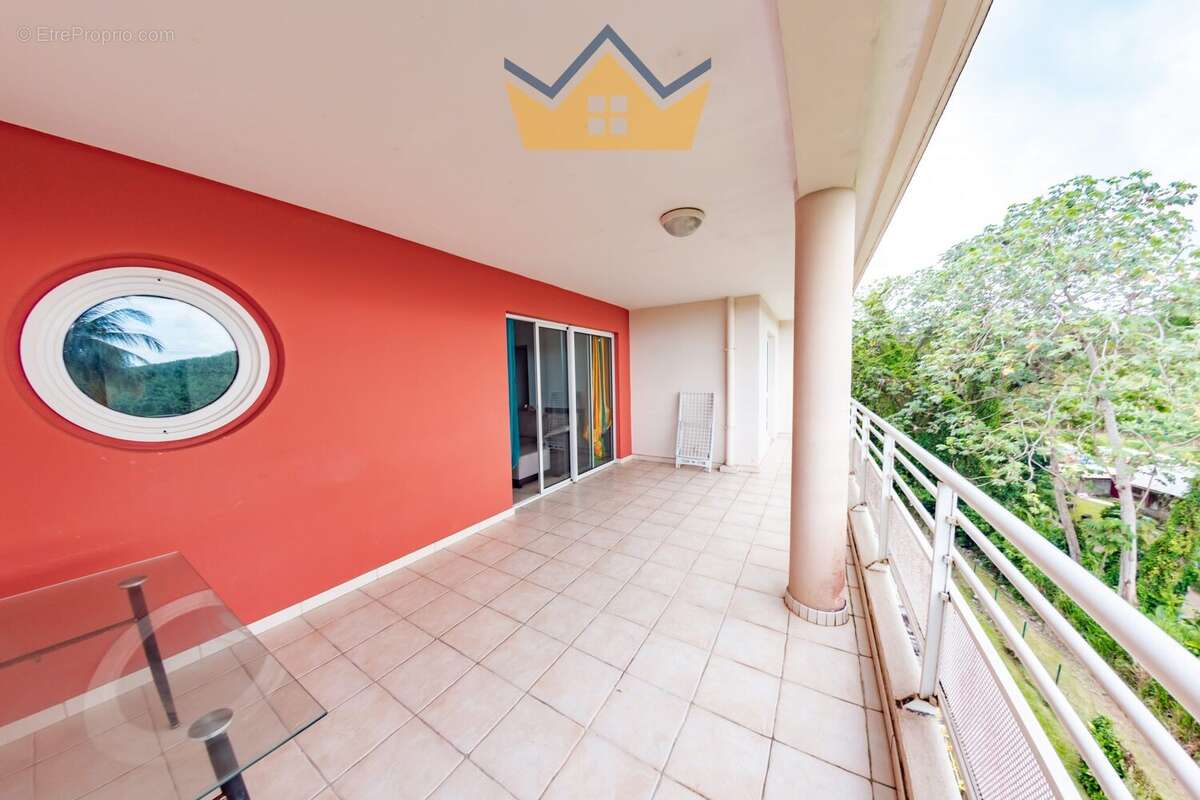 Appartement à LE ROBERT