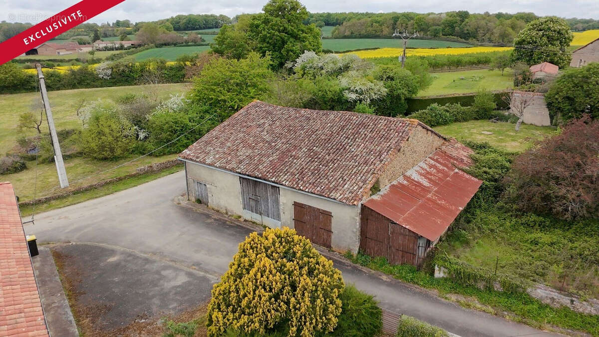 Maison à SAVIGNE