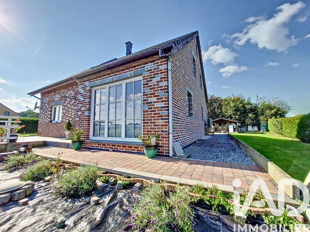 Maison 161 m² à Regniowez  - photo 2