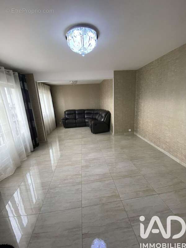 Photo 2 - Appartement à TROYES