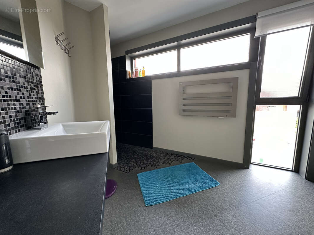 Appartement à MERIGNIES