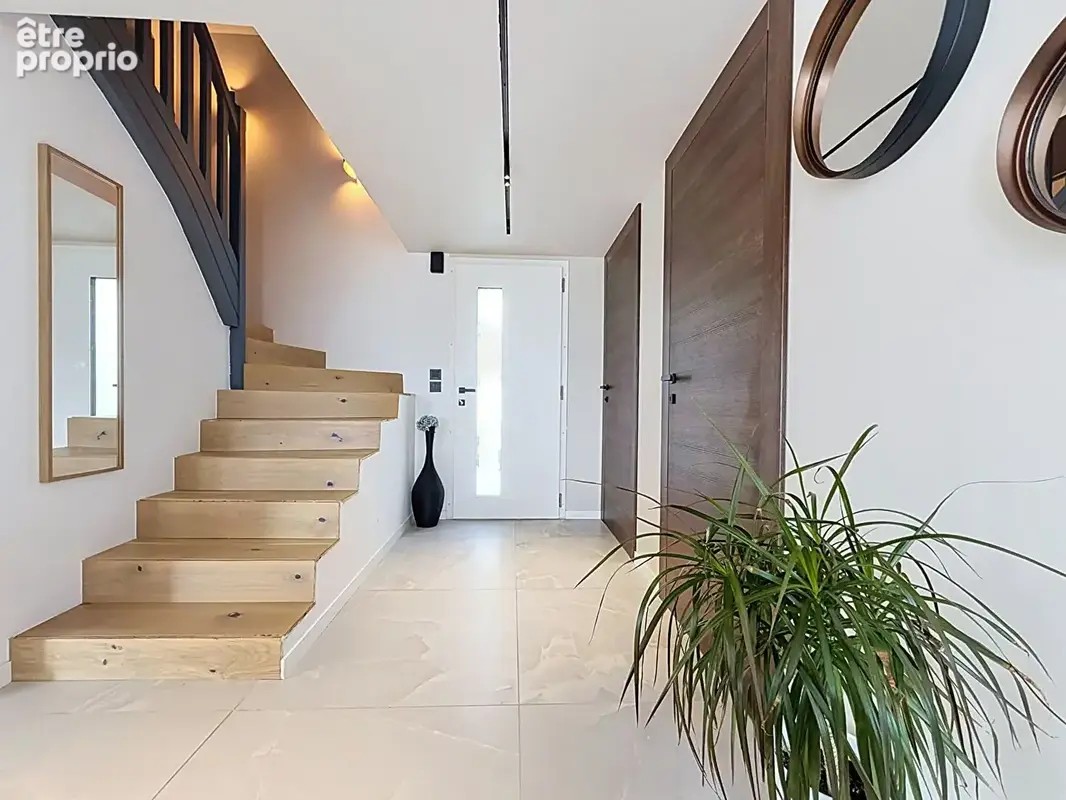 Maison rénovée avec vue imprenable et T2 indépendant à Poisy - photo 7