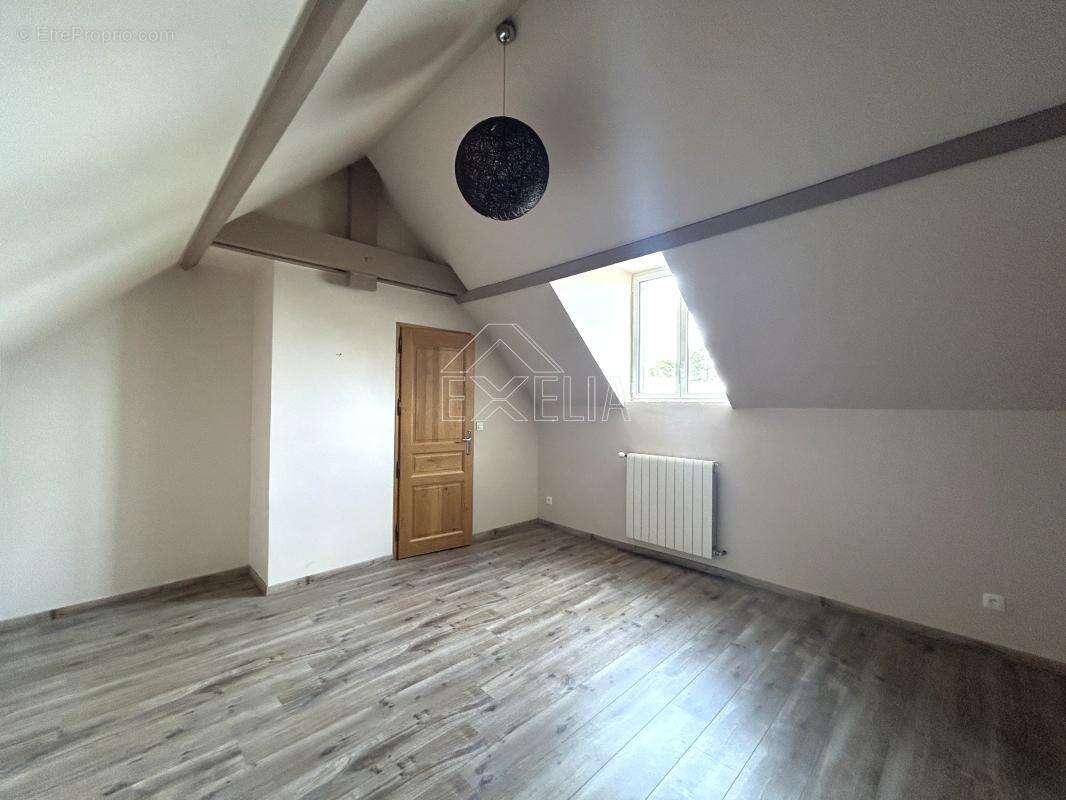 Propriété de caractère 12 pièces 638 m² avec piscine, dépendances équestres et parc de 1,4 ha à Villegats - photo 10