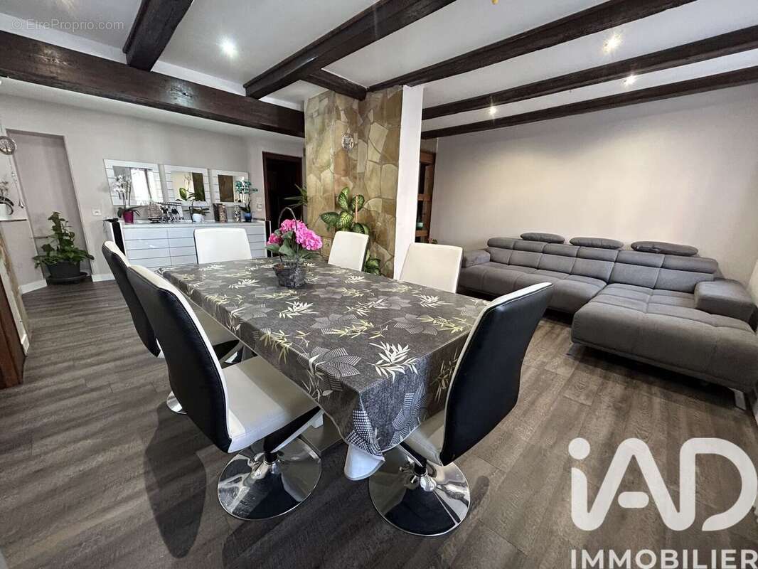 Photo 2 - Maison à RUSS