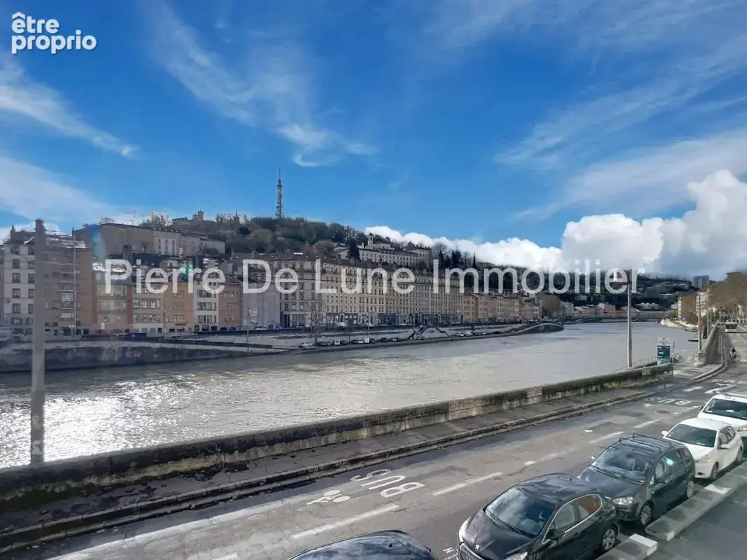Vue Saône et Fourvière,  appartement 112 m²  Quai St-Vincent - photo 3