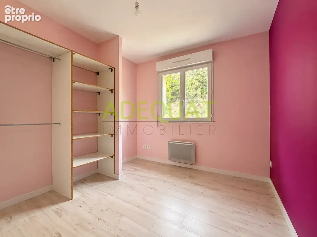Exclusivite - cessieu - maison avec jardin et garages - photo 11