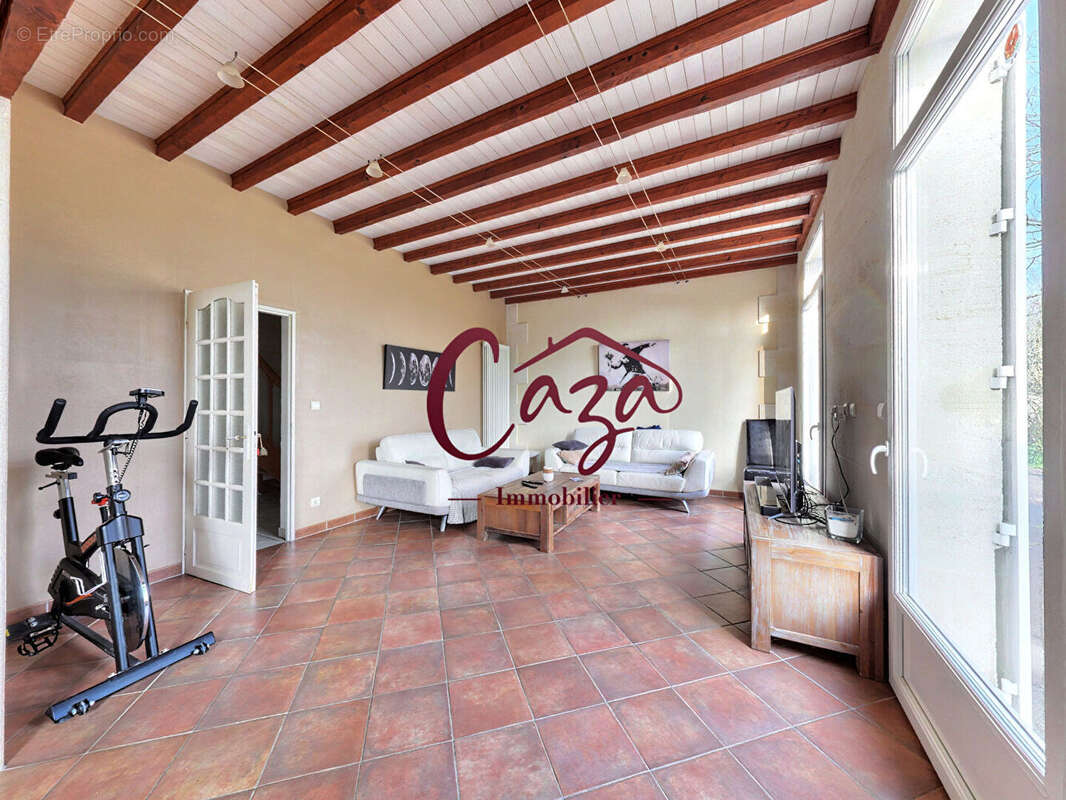 Maison en pierre 5 chambres - 33370 POMPIGNAC - photo 8